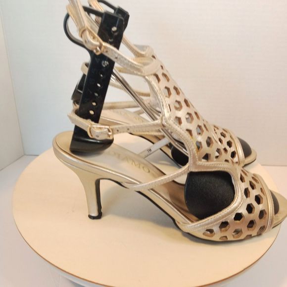 ANDIAMO Gold Double Strap Dressy Open Toe Women 3" Heels Size 7M - Picture 7 of 14